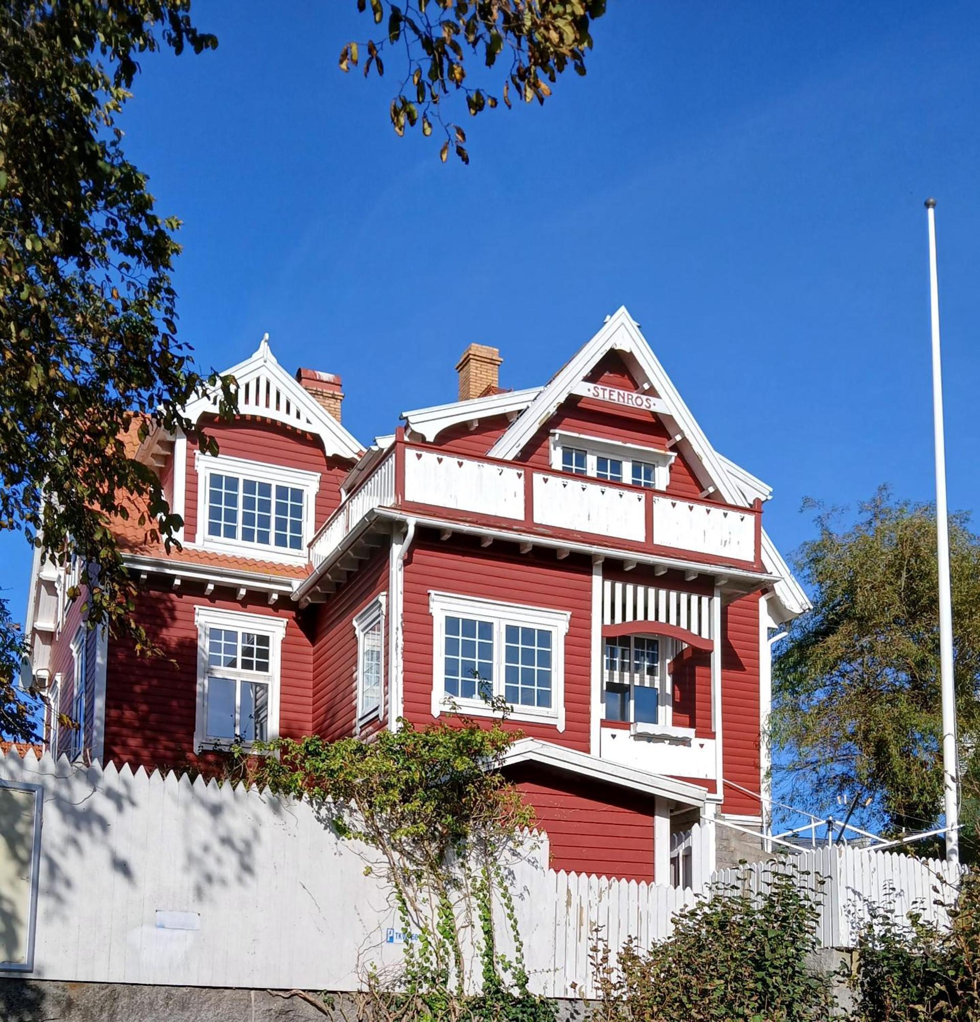 Stenroes Smoegen Centralt, Stora Rum Exterior photo